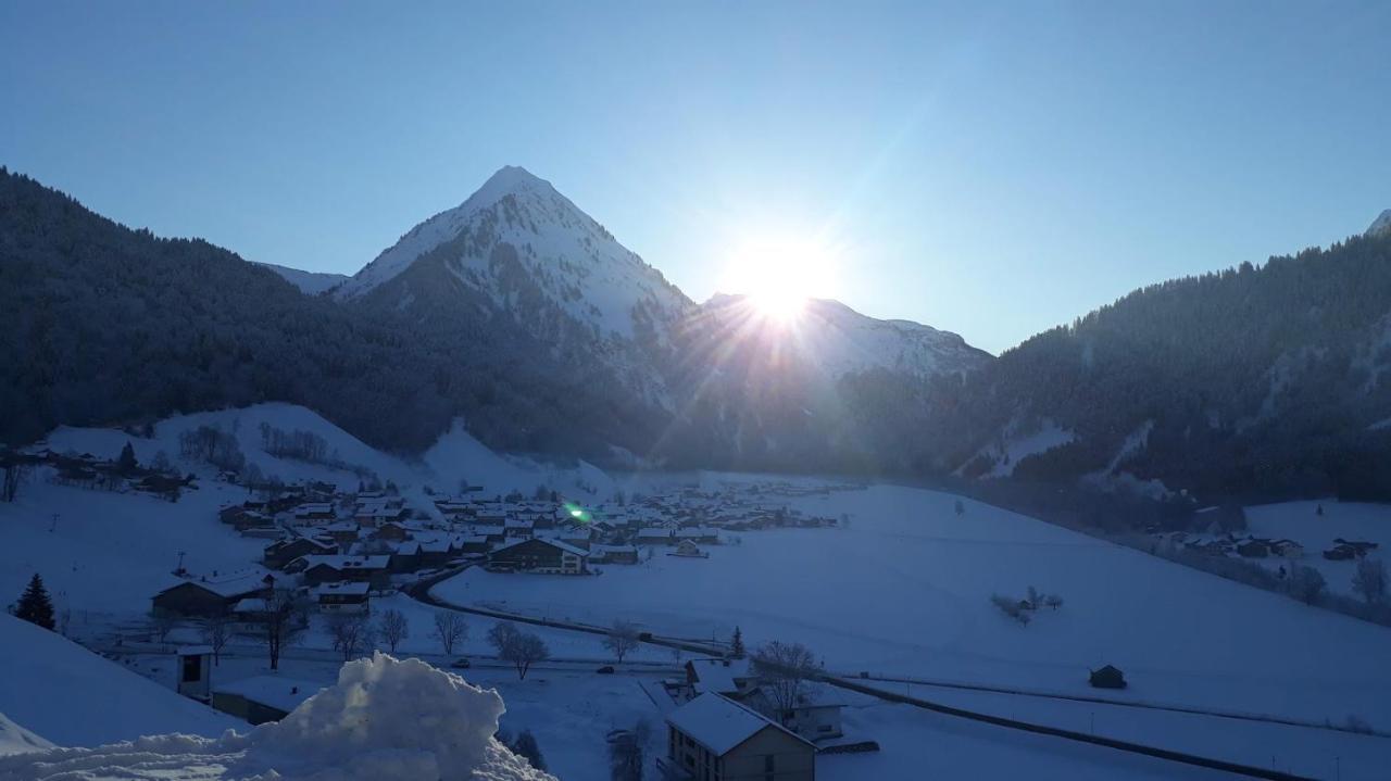 Fernblick Fruehstueckspension Schoppernau Buitenkant foto